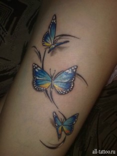 Бабочки — татуировка на руке